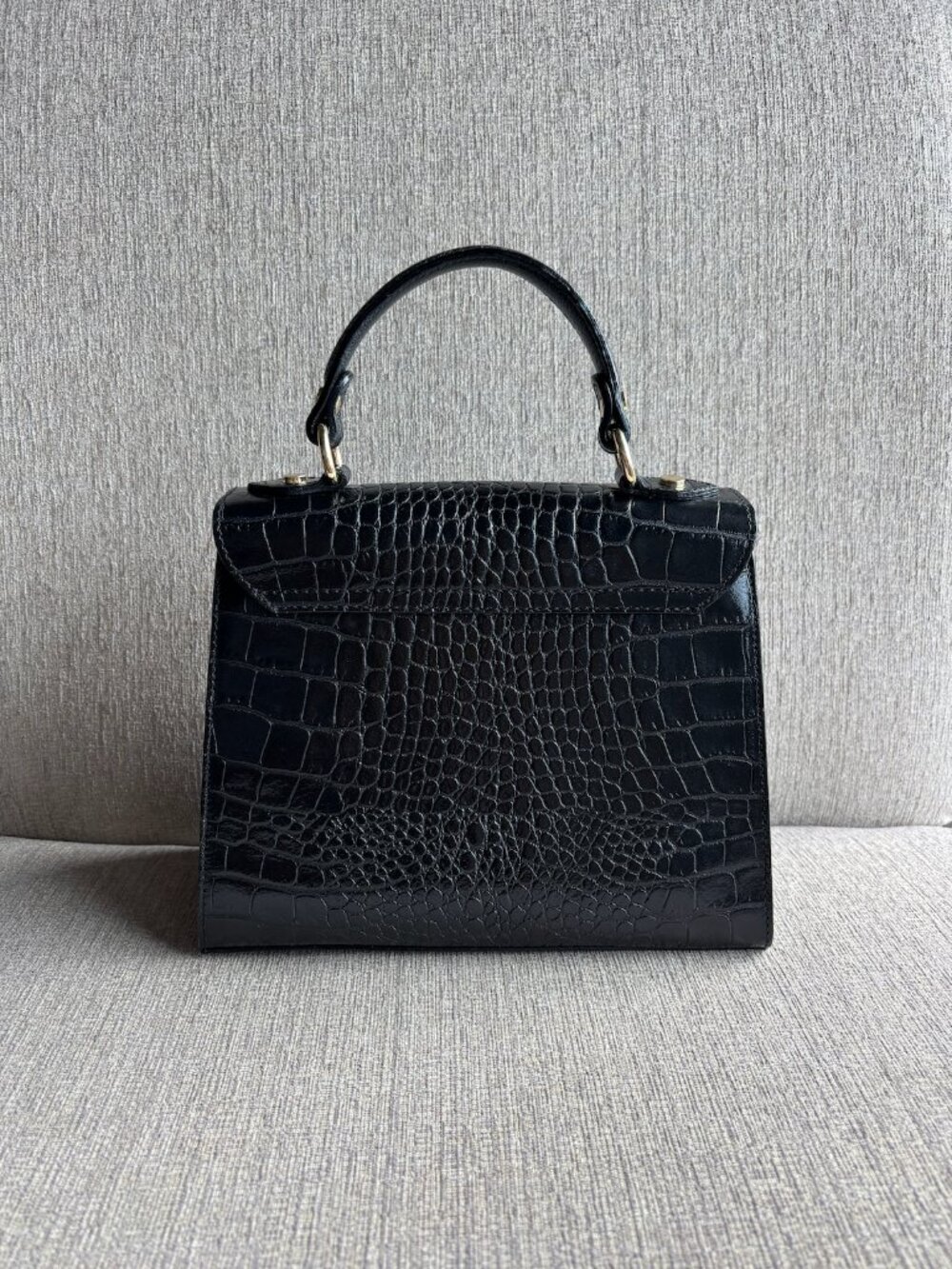 Classic Black Genuine Italian Leather Croc Top Handle Bag - Picture 6 of 11